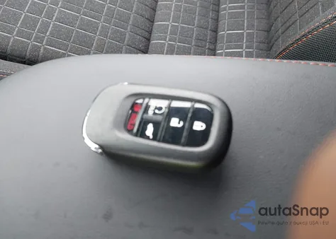 2024 Honda Hr-V 2Wd Sport/2Wd Sport W/O Bsi from USA, damaged, VIN 3CZRZ1H50RM724407